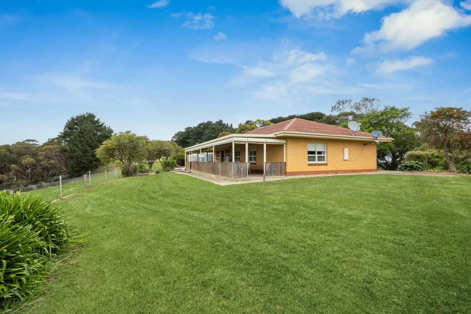 143 Bollaparudda Road, Willow Creek For Sale by Booth Real Estate - image 1