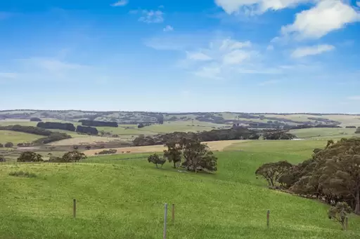 143 Bollaparudda Road, Willow Creek Sold by Booth Real Estate