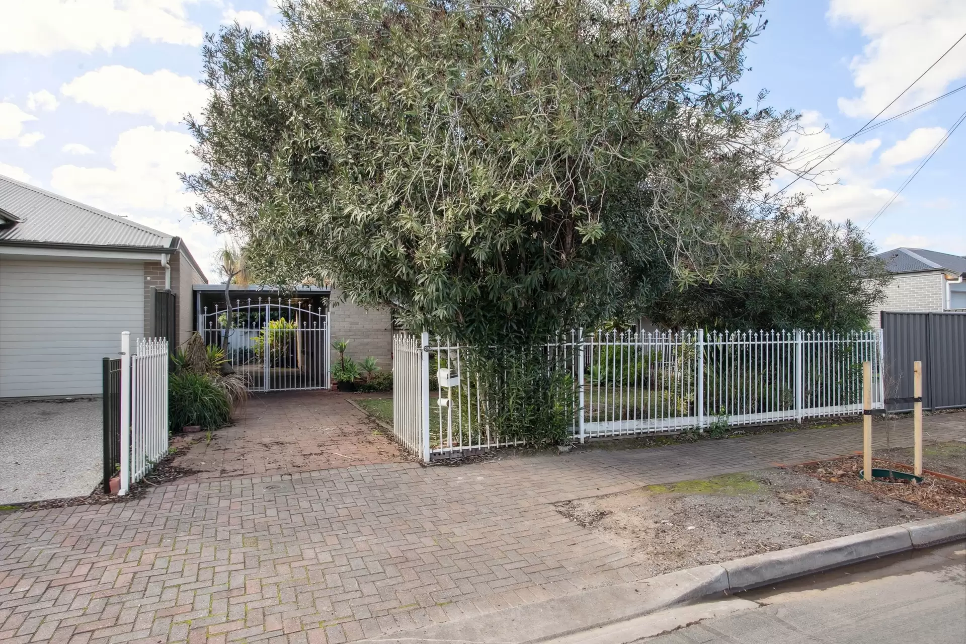 25 Wilson Avenue, Felixstow Auction by Booth Real Estate - image 1