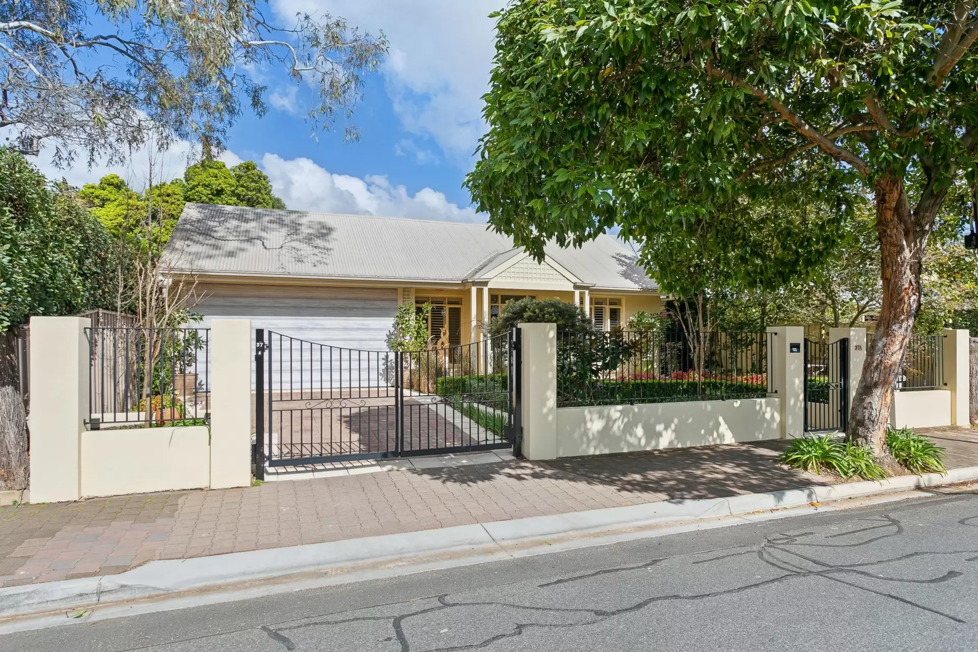 37A Thornber Street, Unley Park Auction by Booth Real Estate - image 1