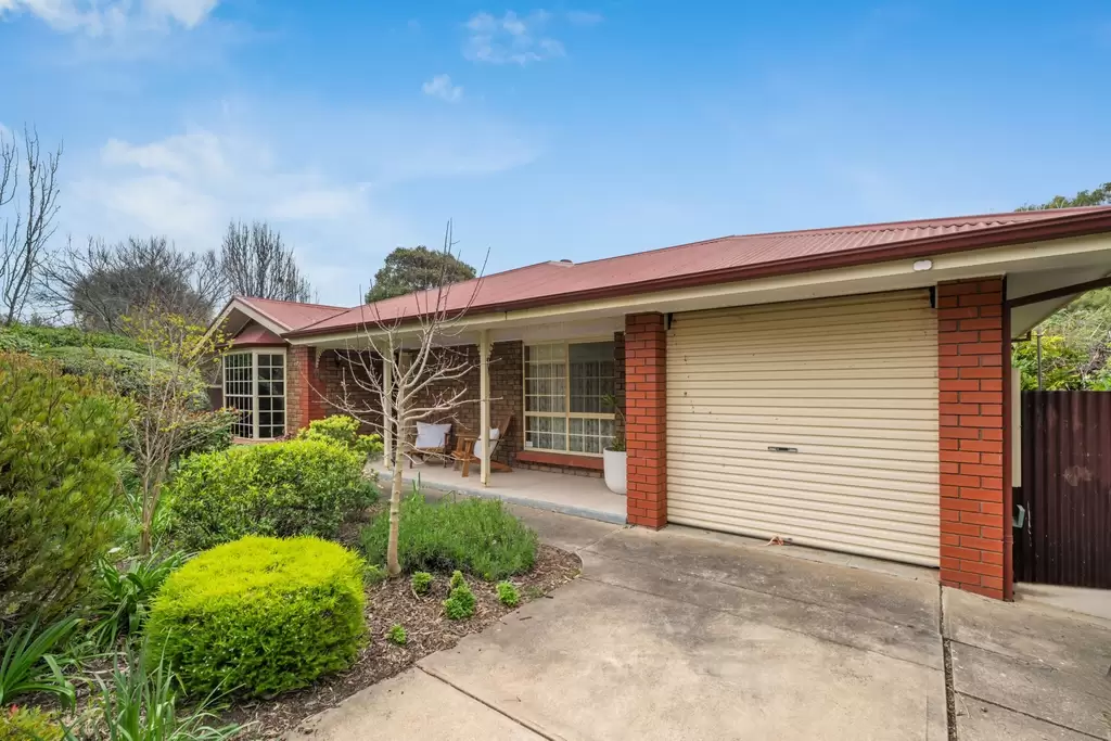 8 Breaker Court, Middleton Sold by Booth Real Estate