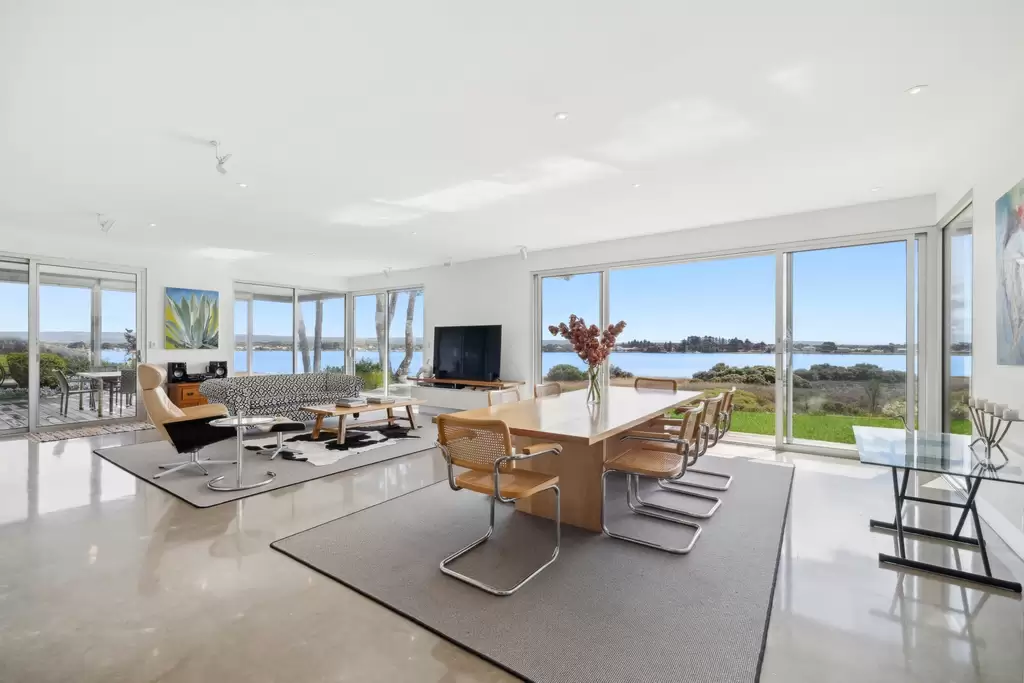 18-20 Fraser Drive, Hindmarsh Island Auction by Booth Real Estate