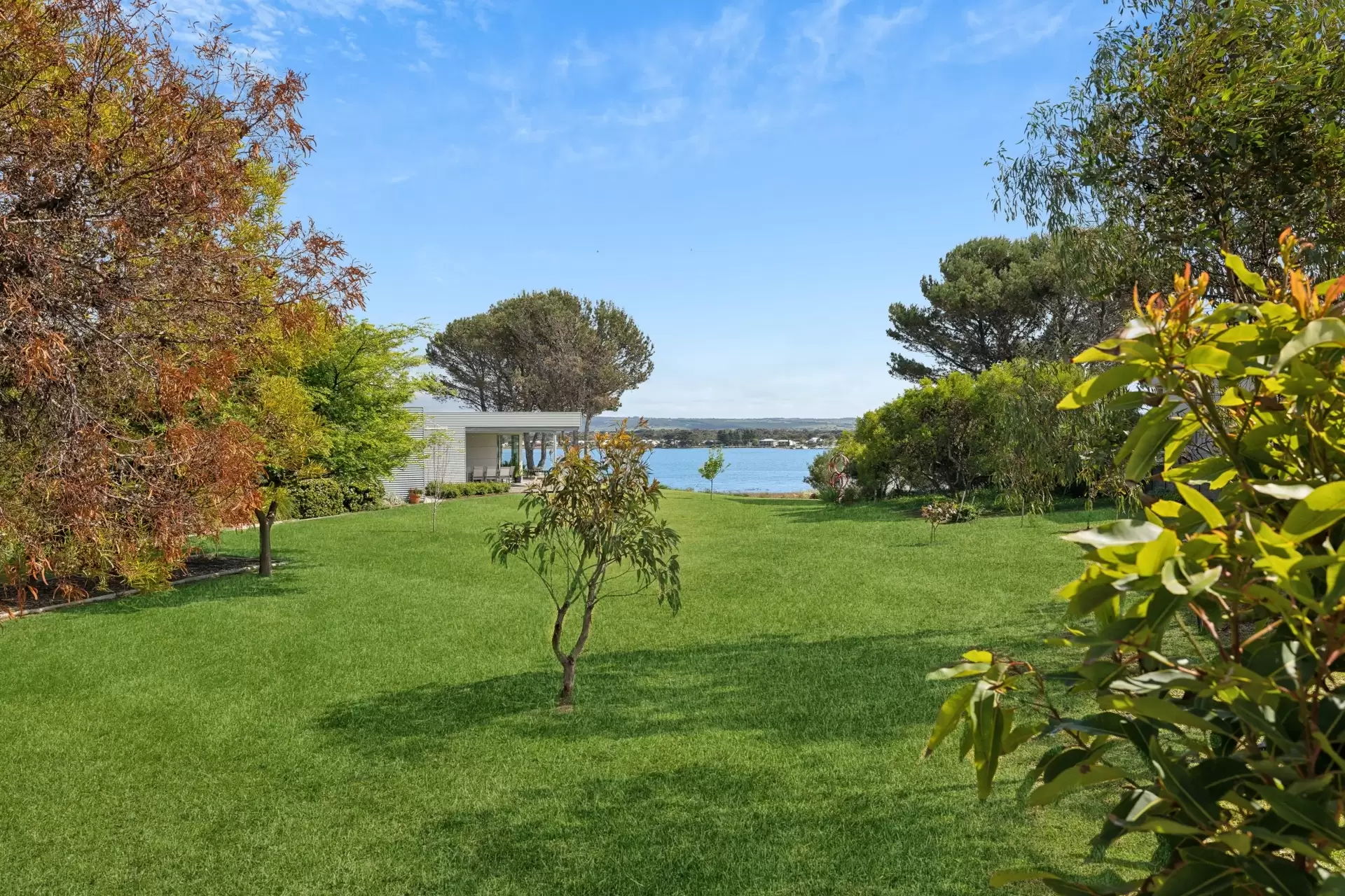 18-20 Fraser Drive, Hindmarsh Island Auction by Booth Real Estate - image 1