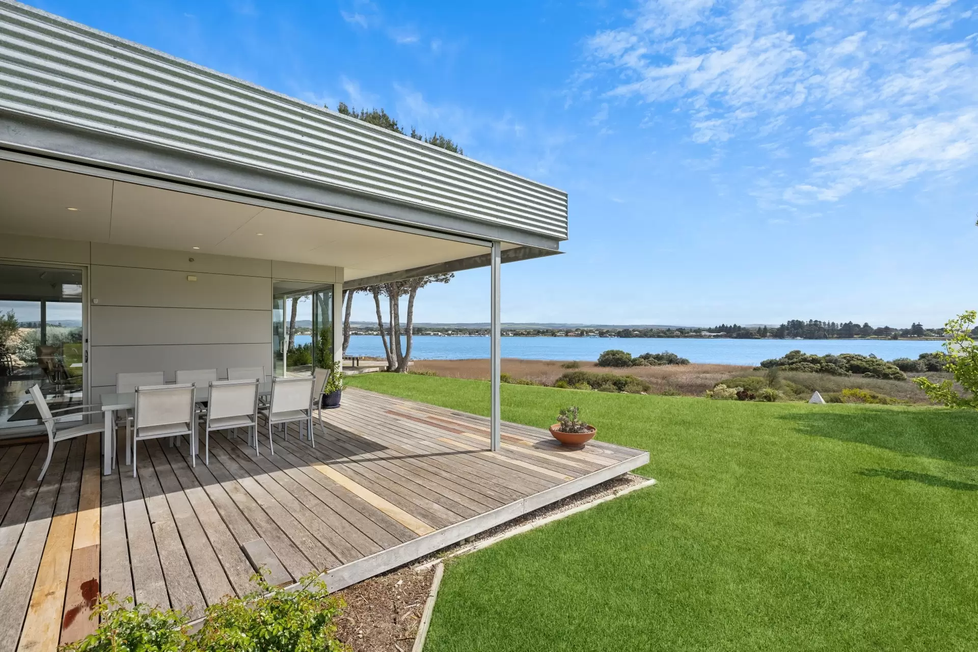 18-20 Fraser Drive, Hindmarsh Island Auction by Booth Real Estate - image 1