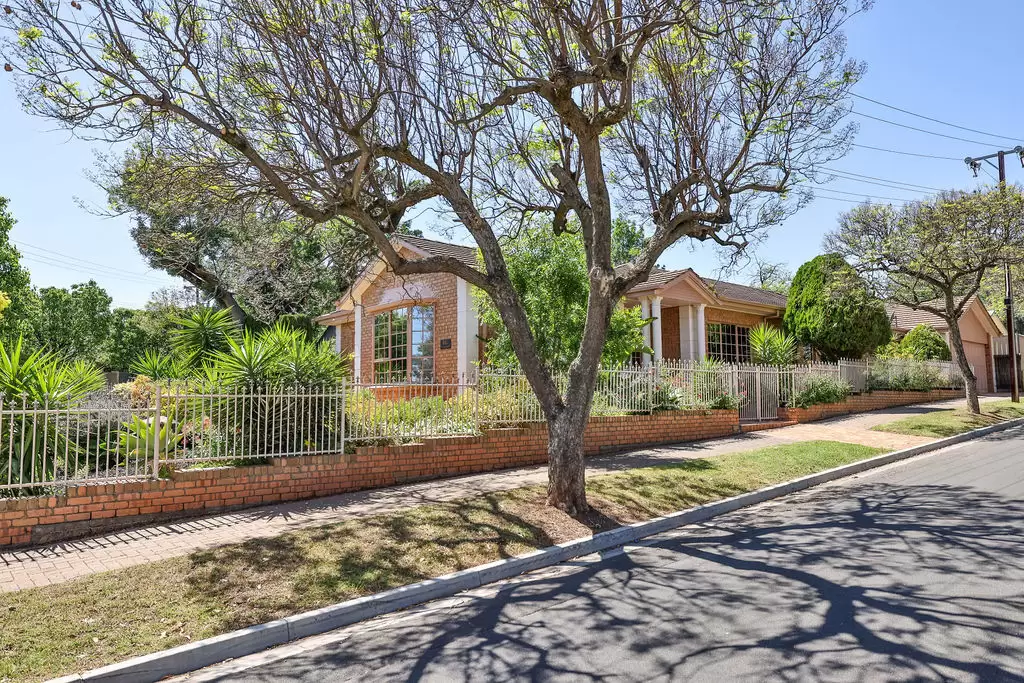 20A Woodcroft Avenue, St Georges Auction by Booth Real Estate - image 1