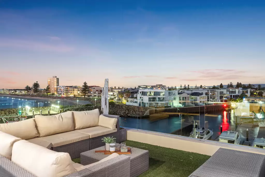 69/1 Holdfast Promenade, Glenelg Sold by Booth Real Estate