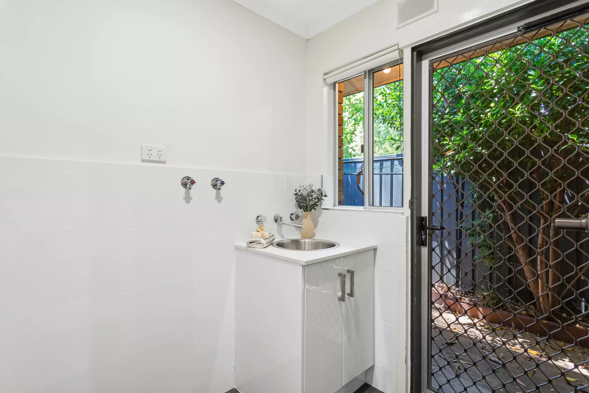 6/19 Desaumarez Street, Kensington Park For Sale by Booth Real Estate - image 1