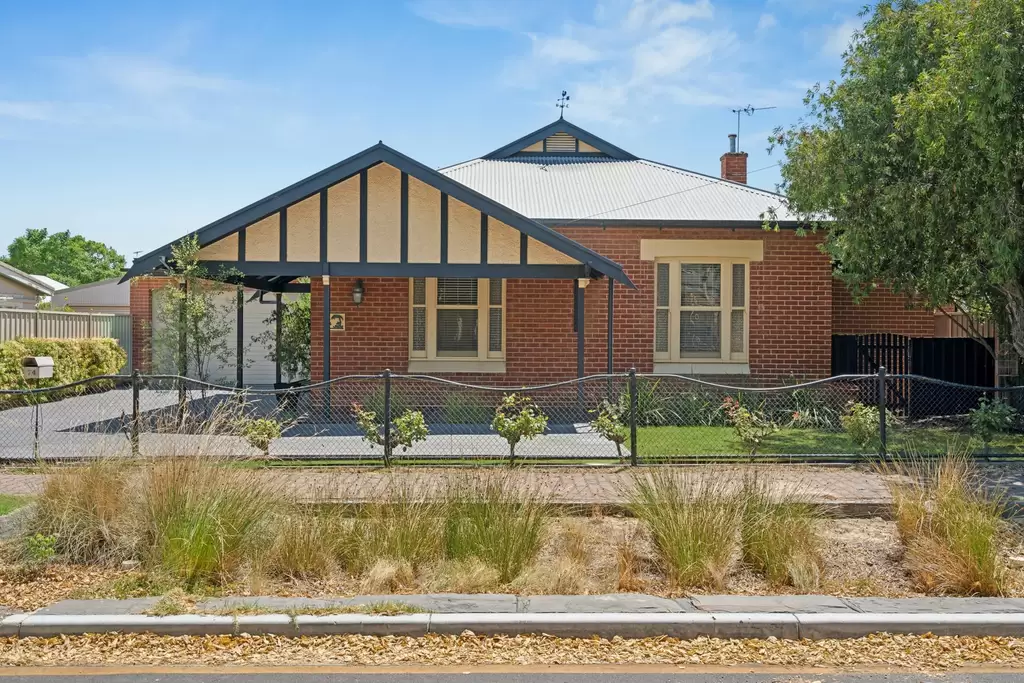 74 Le Hunte Avenue, Prospect Auction by Booth Real Estate