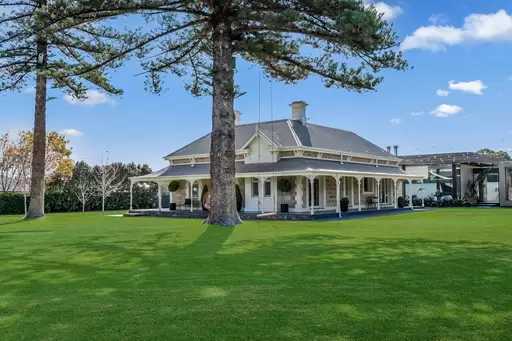 12 The Grove, Lower Mitcham For Sale by Booth Real Estate