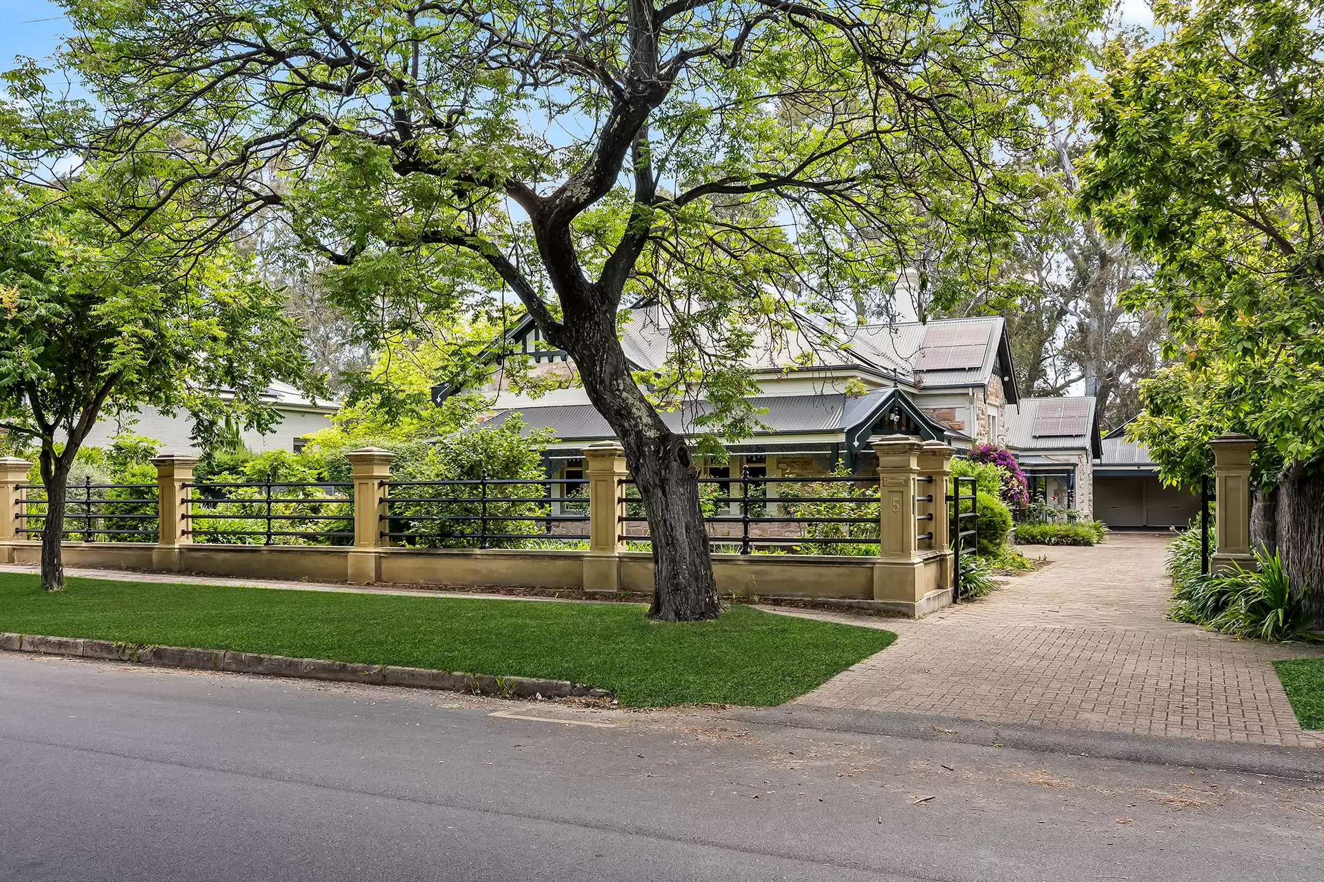5 Holden Street, Kensington Park Auction by Booth Real Estate - image 1
