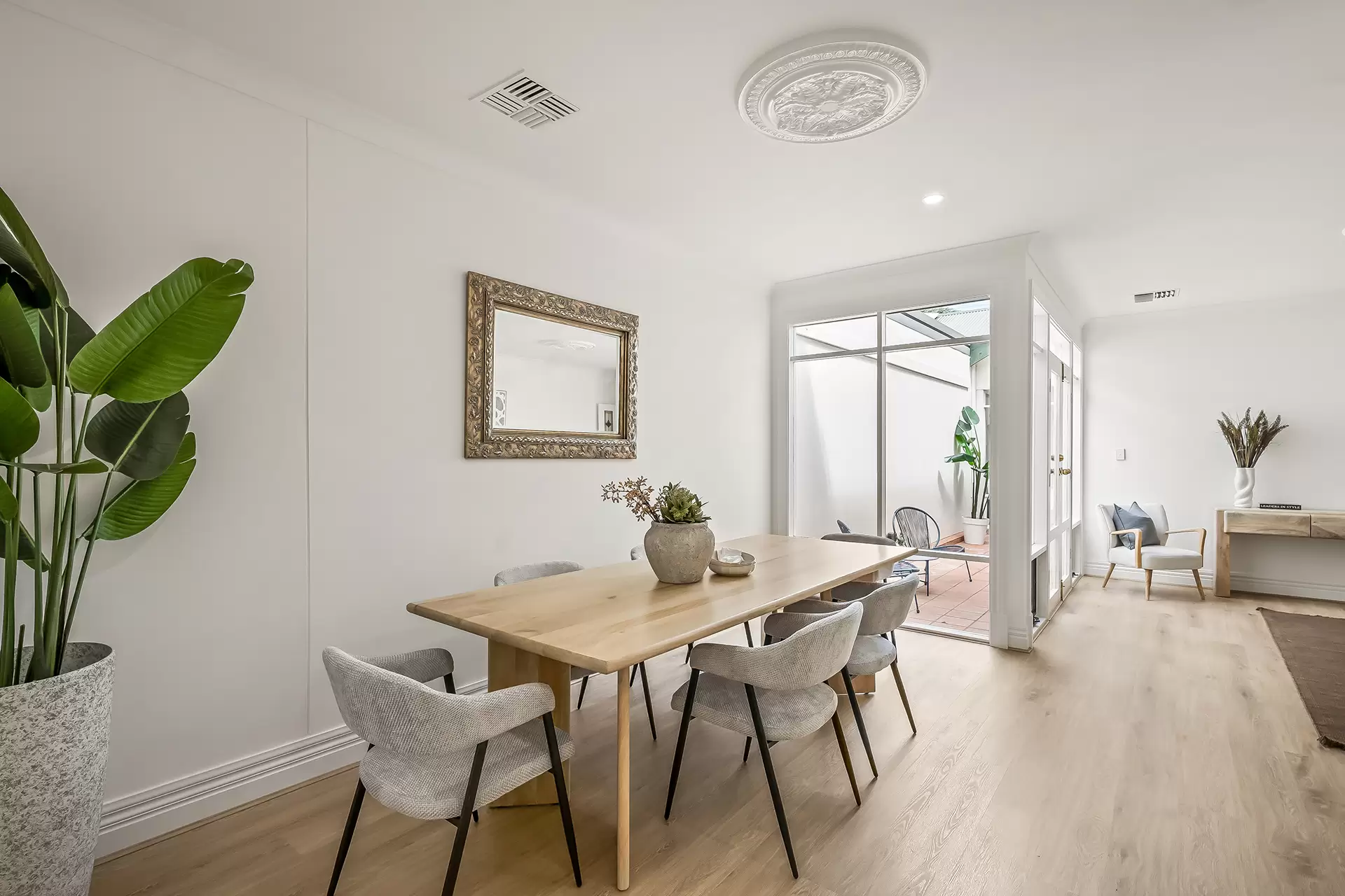 23A Hauteville Terrace, Eastwood For Sale by Booth Real Estate - image 1