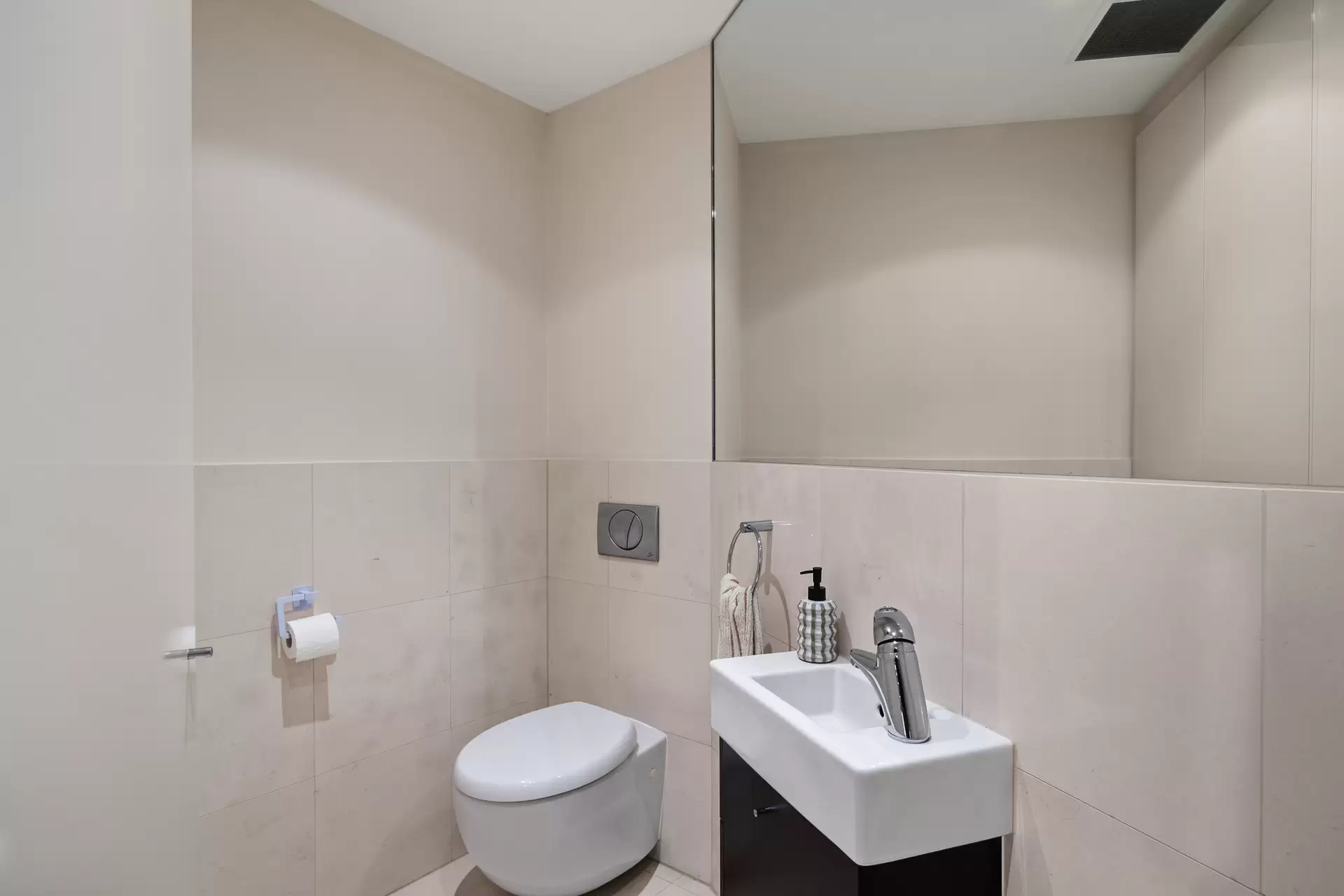 49/3 Holdfast Promenade, Glenelg For Sale by Booth Real Estate - image 1