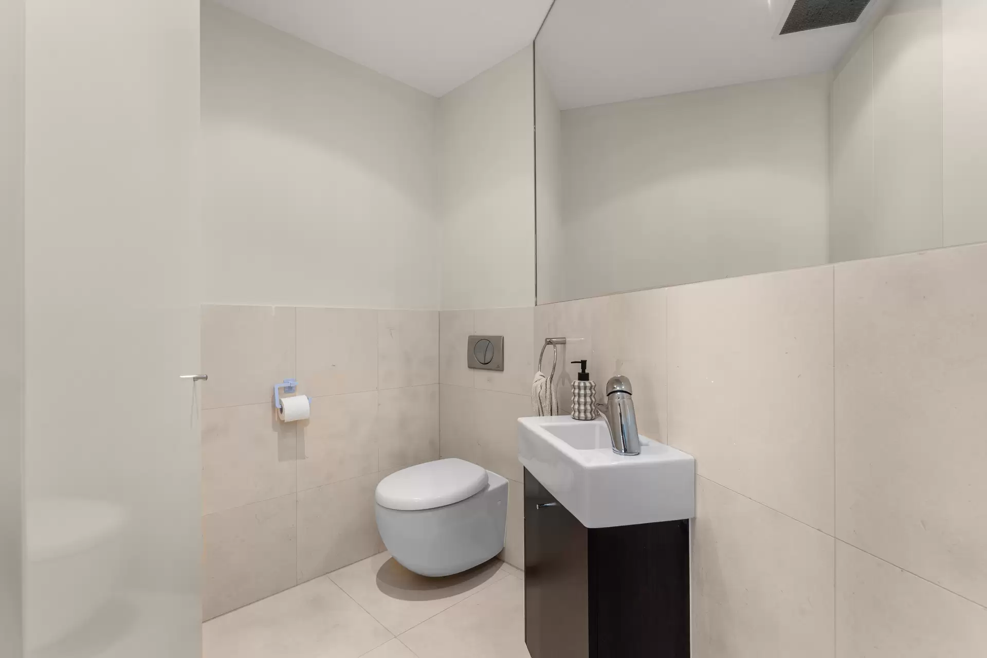 49/3 Holdfast Promenade, Glenelg For Sale by Booth Real Estate - image 1