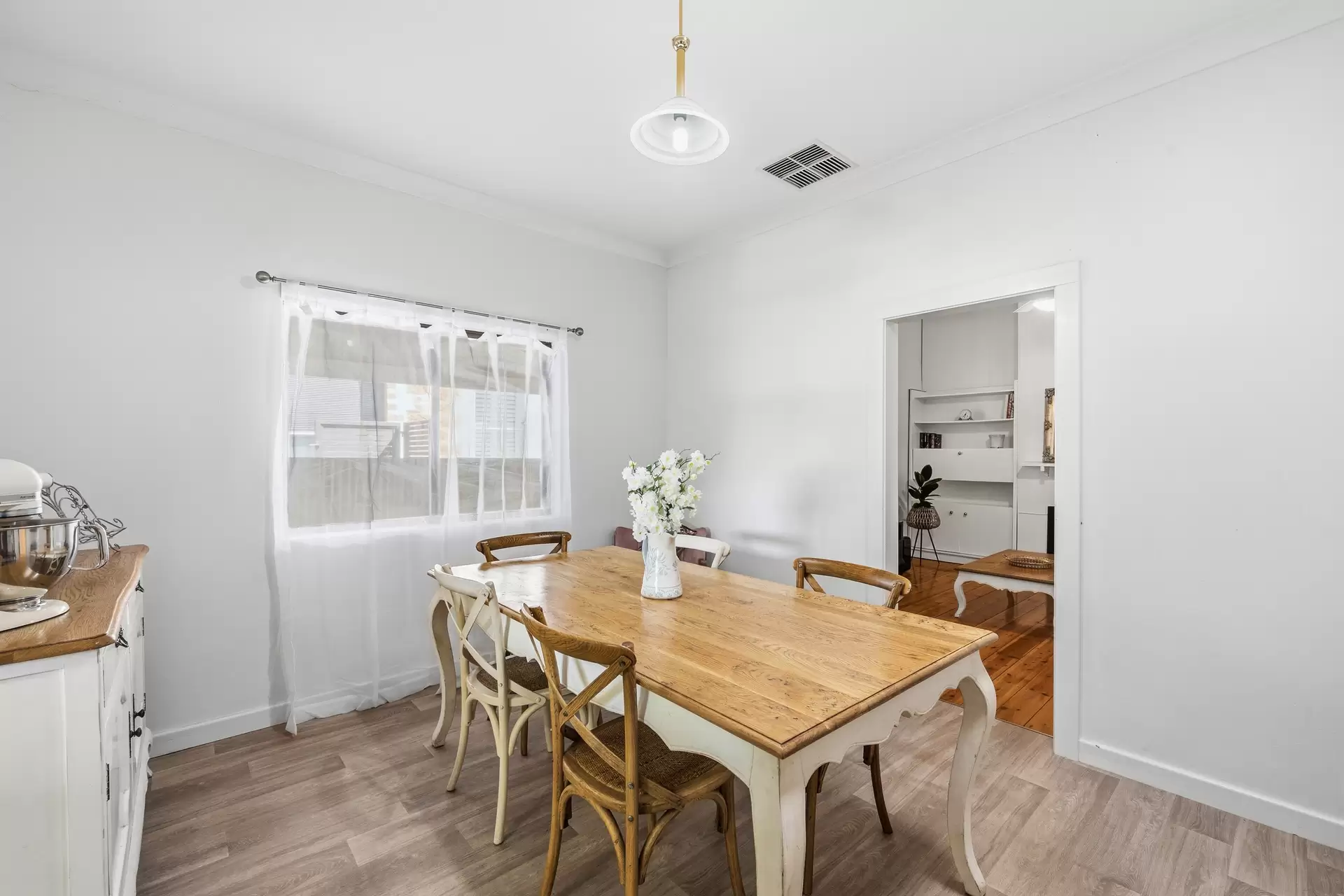 75 Second Avenue, St Peters Auction by Booth Real Estate - image 1