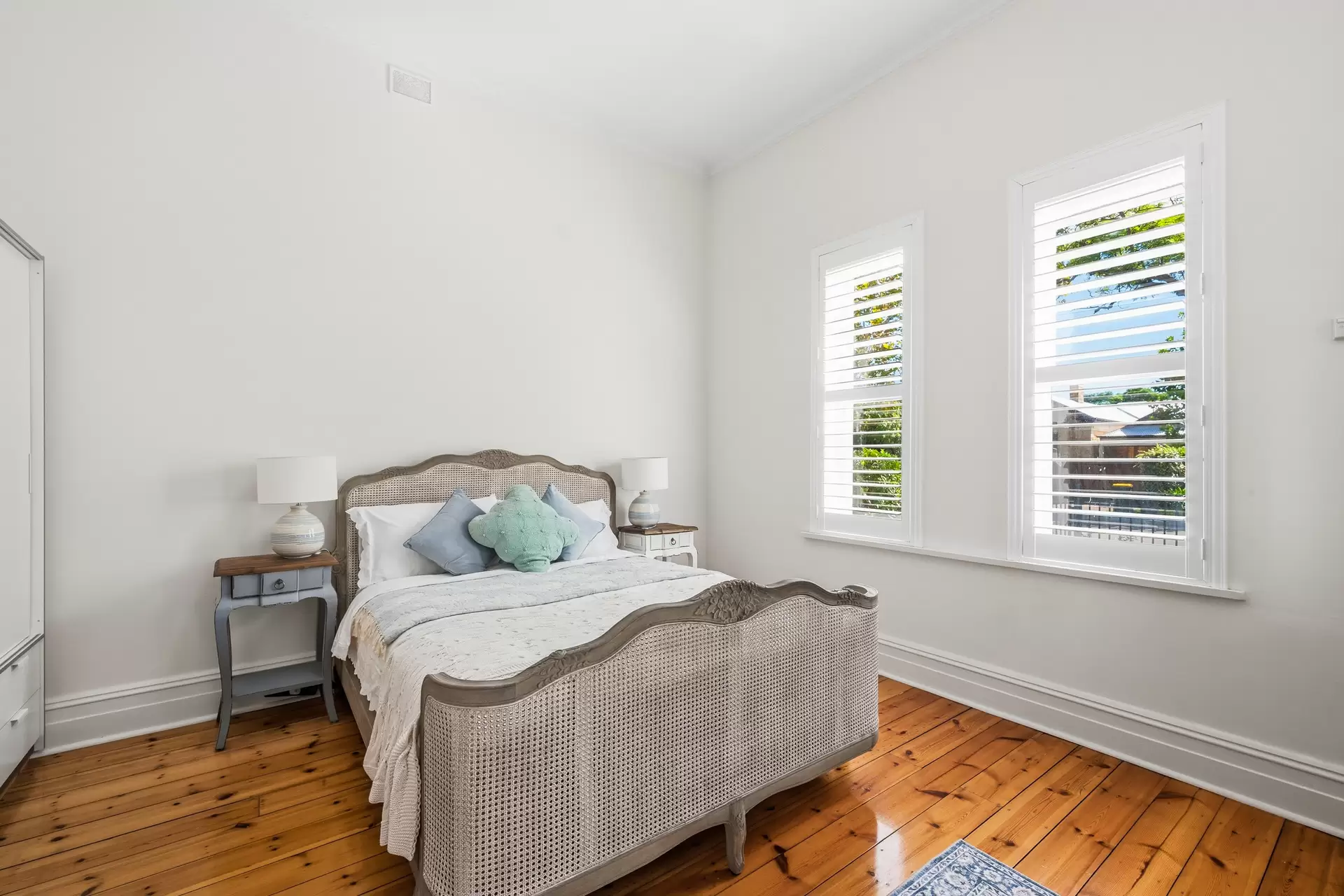 75 Second Avenue, St Peters Auction by Booth Real Estate - image 1