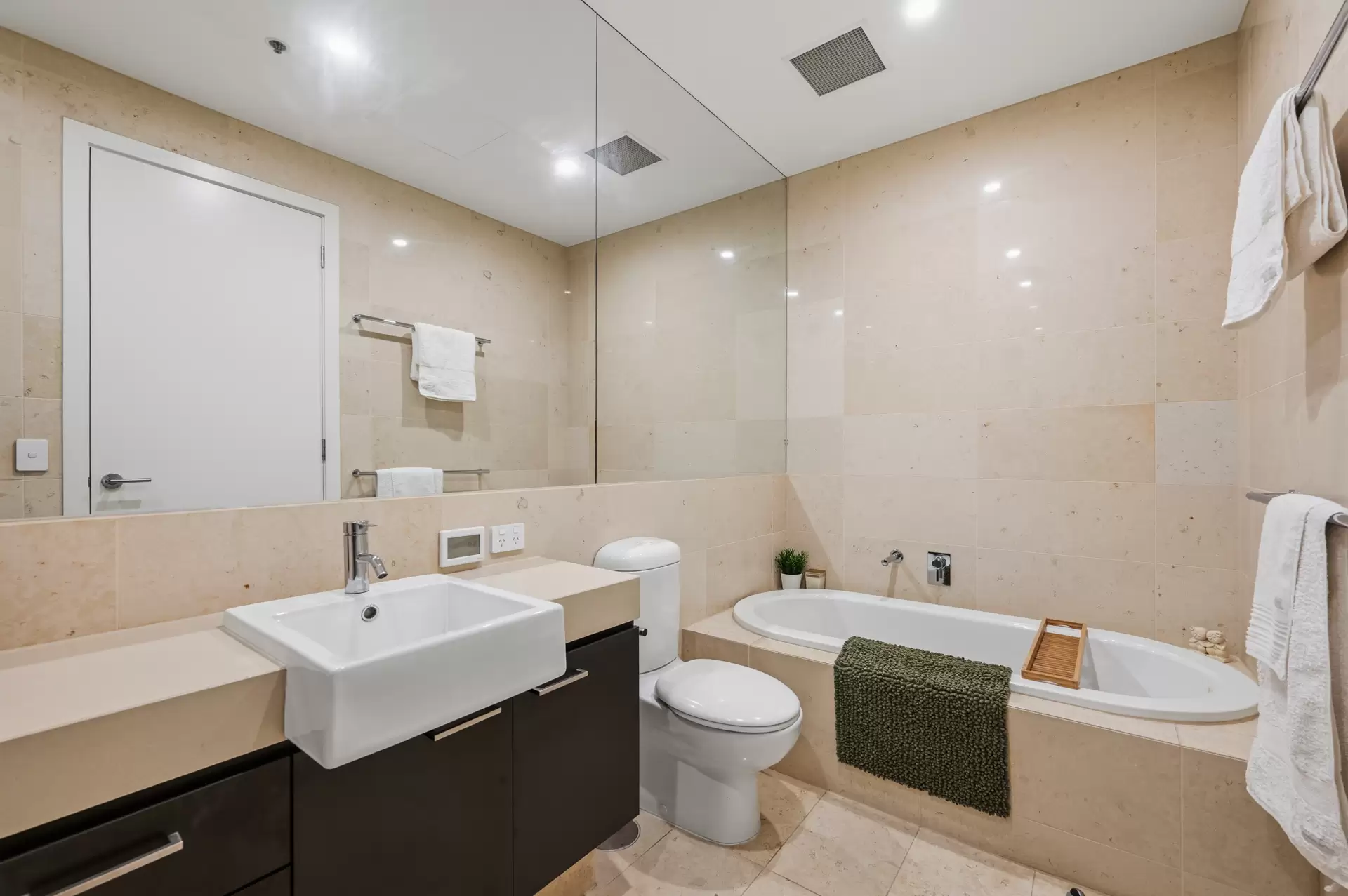 17/2 South Esplanade, Glenelg For Sale by Booth Real Estate - image 1