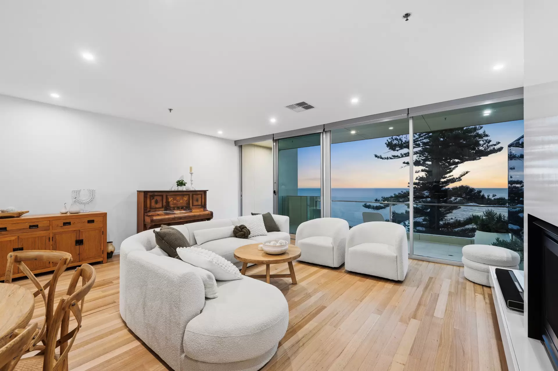 17/2 South Esplanade, Glenelg For Sale by Booth Real Estate - image 1