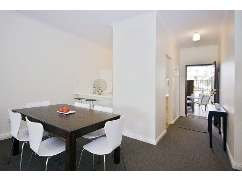 5/5 Barton Terrace East, North Adelaide Sold by Booth Real Estate - image 1