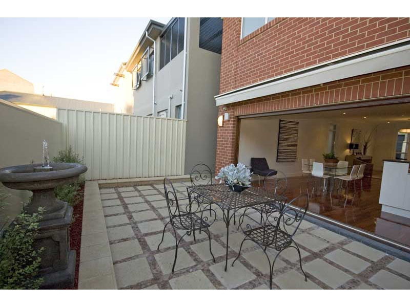 22 Tormore Place, North Adelaide Sold by Booth Real Estate - image 1