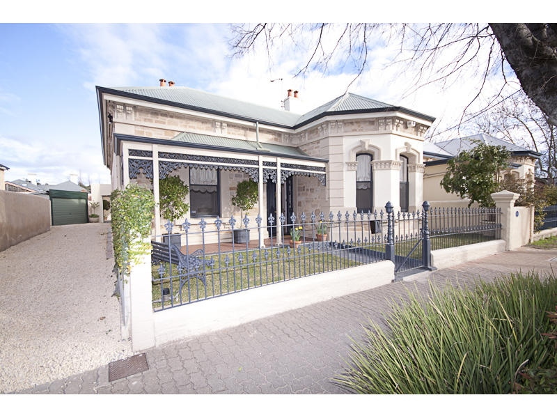 235 Gover Street, North Adelaide Sold by Booth Real Estate - image 1