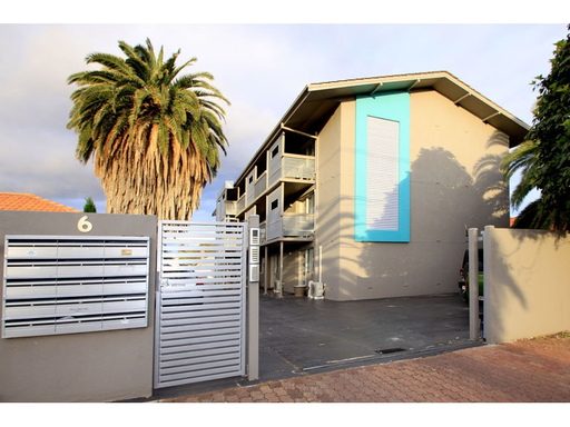 11/6 Pine Street, Glenelg North Sold by Booth Real Estate