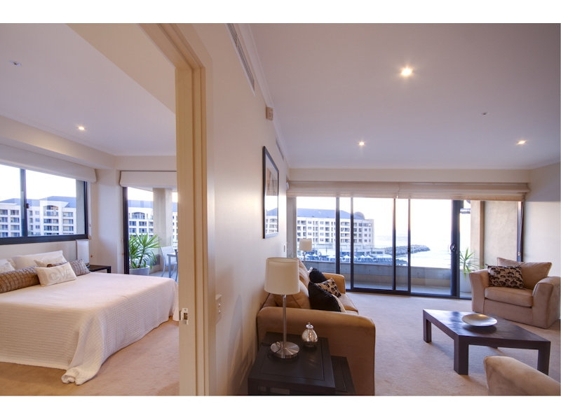 58/32 Colley Terrace, Glenelg Sold by Booth Real Estate - image 1