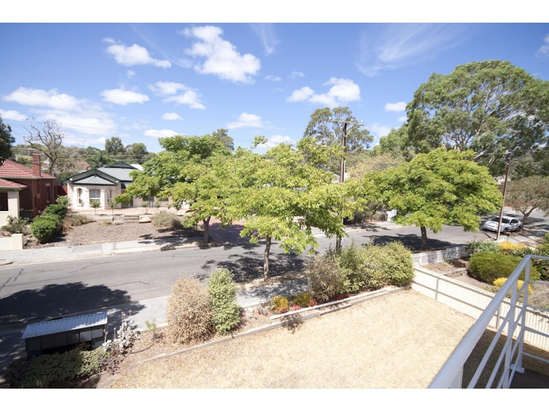 5/6 Dunbar Avenue, Lower Mitcham Sold by Booth Real Estate - image 1