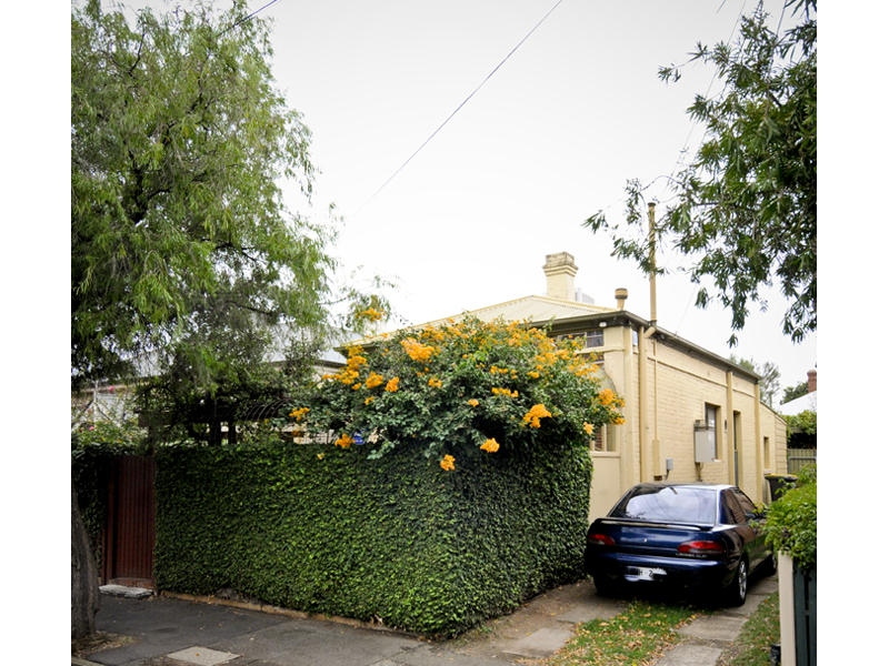 3 Clarence Street, Hyde Park Sold by Booth Real Estate - image 1