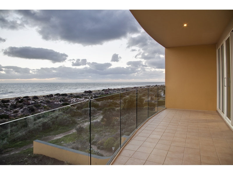 31 Seaview Road, Tennyson Sold by Booth Real Estate - image 1