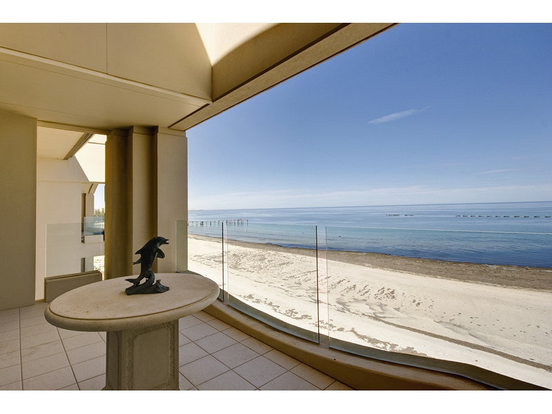 46/5 Holdfast Promenade, Glenelg Sold by Booth Real Estate - image 1