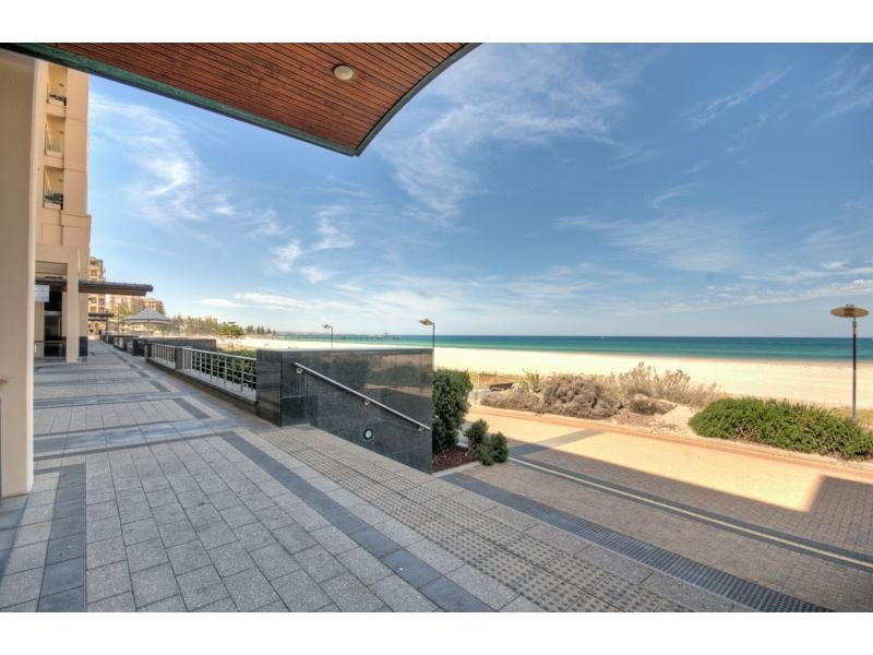 54/3 Holdfast Promenade, Glenelg Sold by Booth Real Estate - image 1