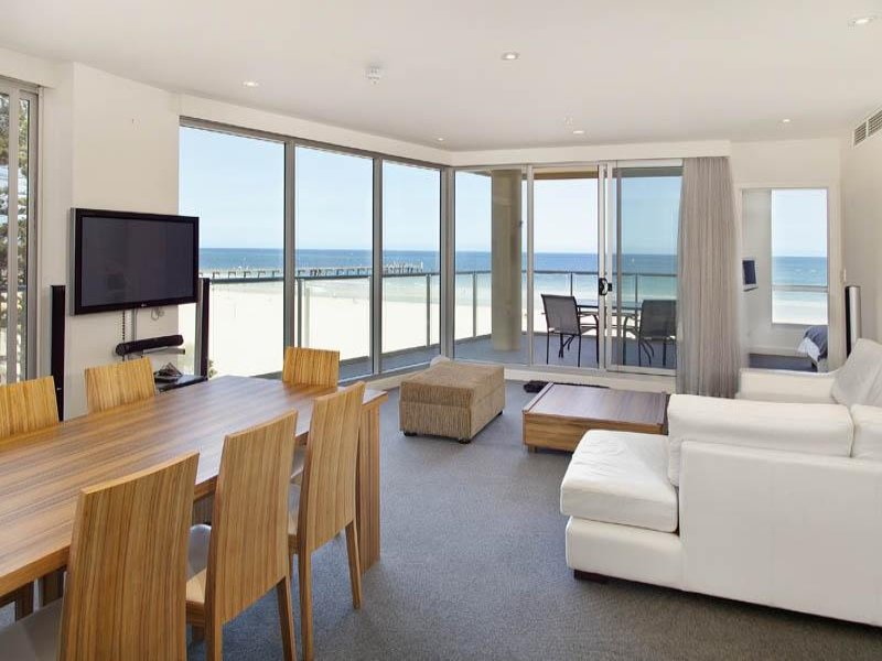 315/19 Holdfast Promenade, Glenelg Sold by Booth Real Estate - image 1