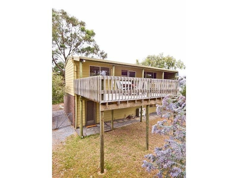 18 DOLPHIN AVENUE, Carrickalinga Sold by Booth Real Estate - image 1