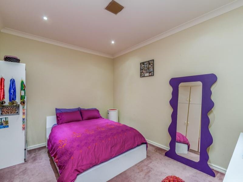 13 QUEENS CLOSE, North Adelaide Sold by Booth Real Estate - image 1