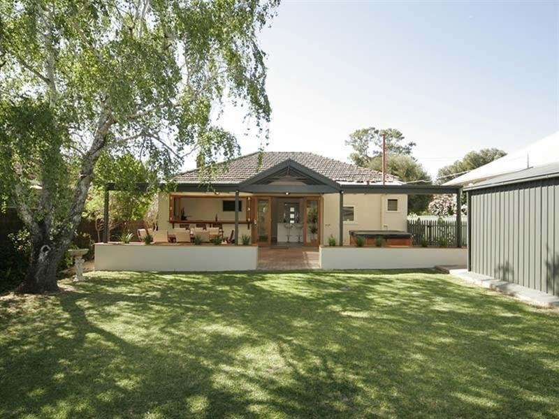 29 THE GROVE, Lower Mitcham Sold by Booth Real Estate - image 1