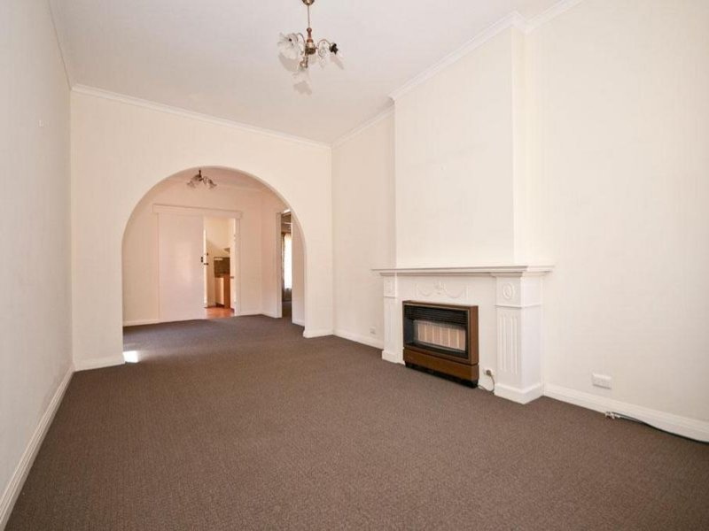 2/4 CHAPEL STREET, Glenelg Sold by Booth Real Estate - image 1