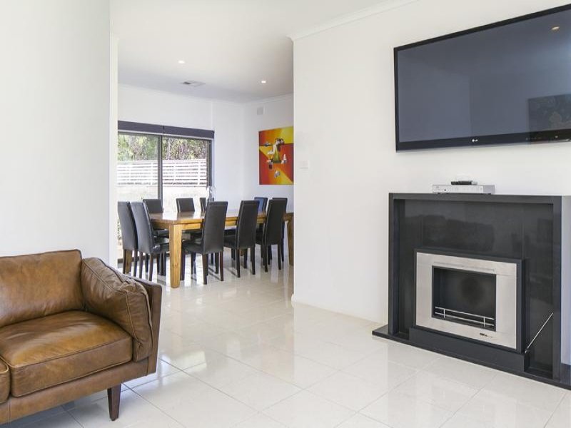 4 GREEN GATE CRESCENT, Beaumont Sold by Booth Real Estate - image 1