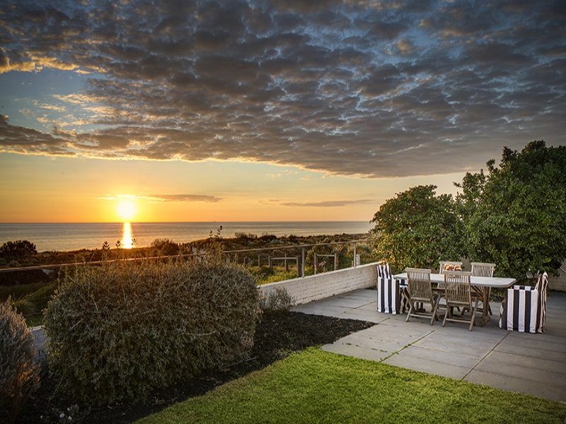 37 SEAVIEW ROAD, Tennyson Sold by Booth Real Estate - image 1