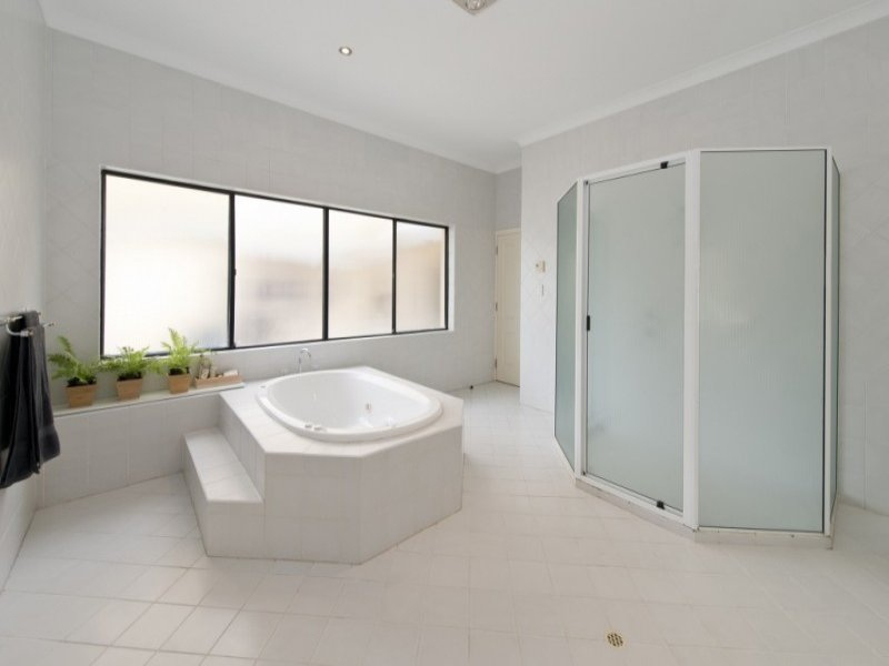 18 HUGHES AVENUE, Henley Beach Sold by Booth Real Estate - image 1