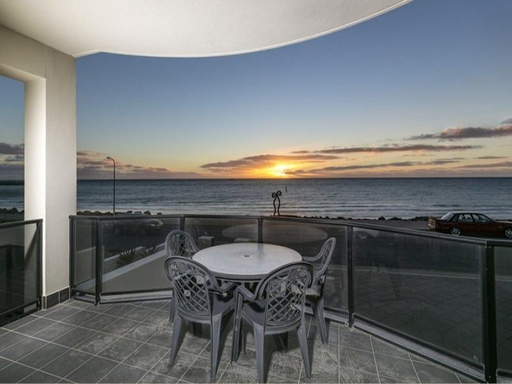 28 NORTH Esplanade, Glenelg North Sold by Booth Real Estate