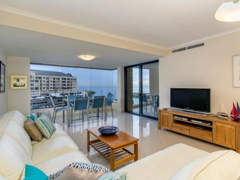 38/31 Colley Terrace, Glenelg Sold by Booth Real Estate - image 1