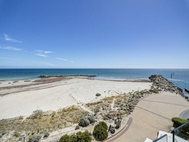 70/1 HOLDFAST Promenade, Glenelg Sold by Booth Real Estate - image 1
