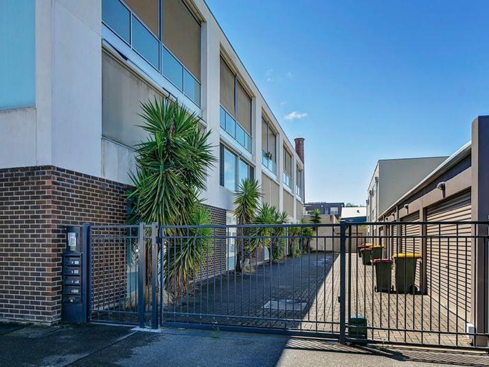 9/80 GILLES STREET, Adelaide Sold by Booth Real Estate - image 1