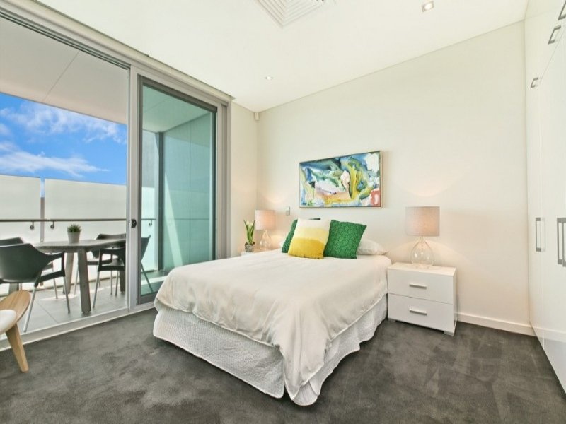 17B NORTH ESPLANADE, Glenelg North Sold by Booth Real Estate - image 1