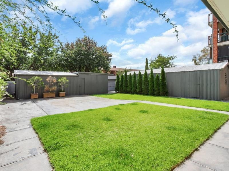 62 MACKINNON Parade, North Adelaide Sold by Booth Real Estate - image 1