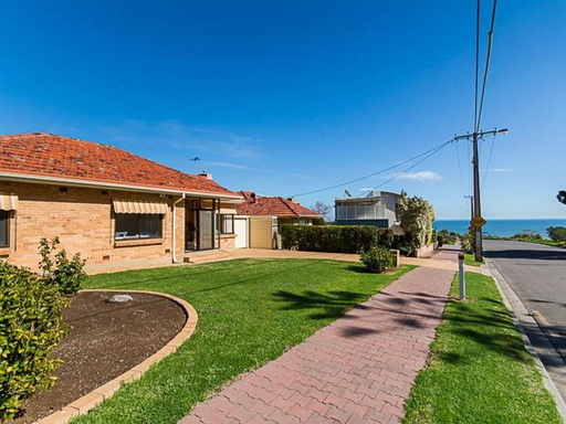 18 KINGSTON Crescent, Kingston Park Sold by Booth Real Estate