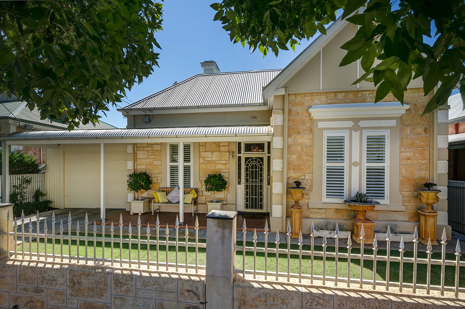 11 Woodhurst Avenue, Hyde Park Sold by Booth Real Estate - image 1