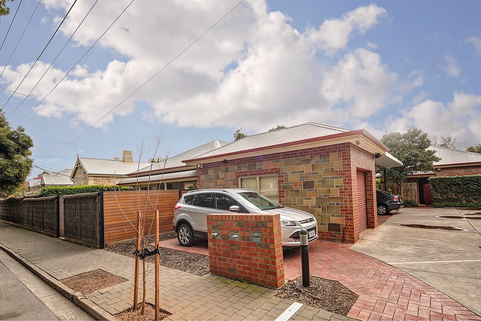 1/72 Young Street, Parkside Sold by Booth Real Estate - image 1