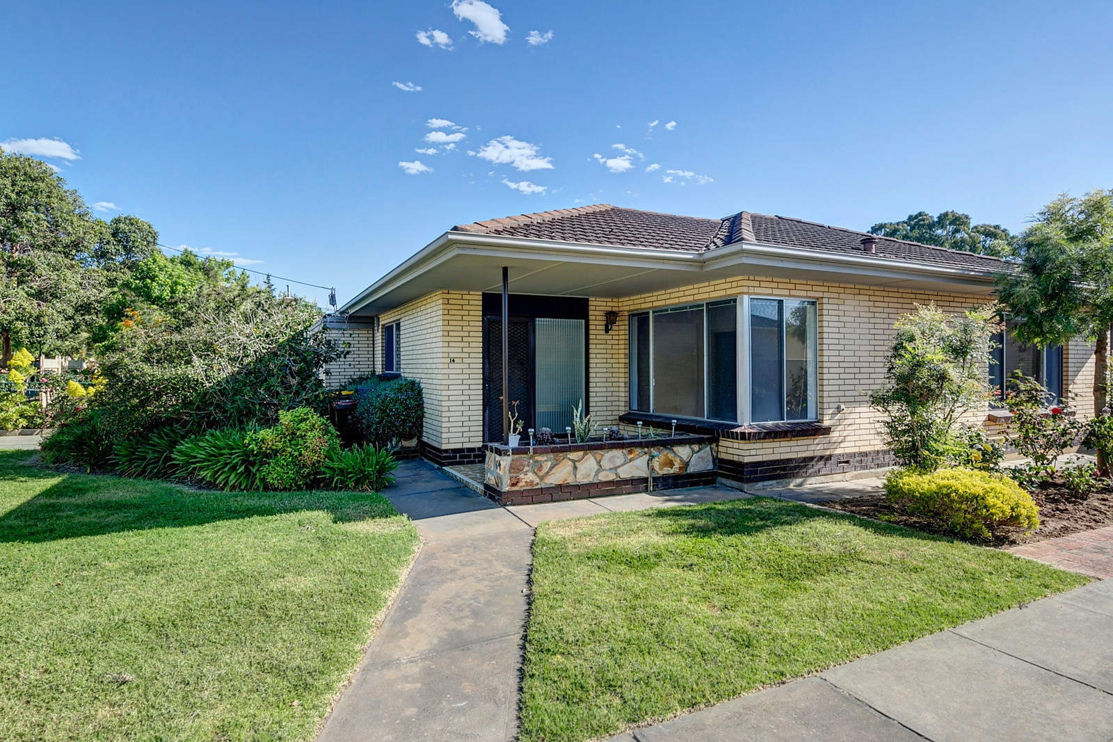 14 & 14A Talbot Grove, Heathpool Sold by Booth Real Estate - image 1