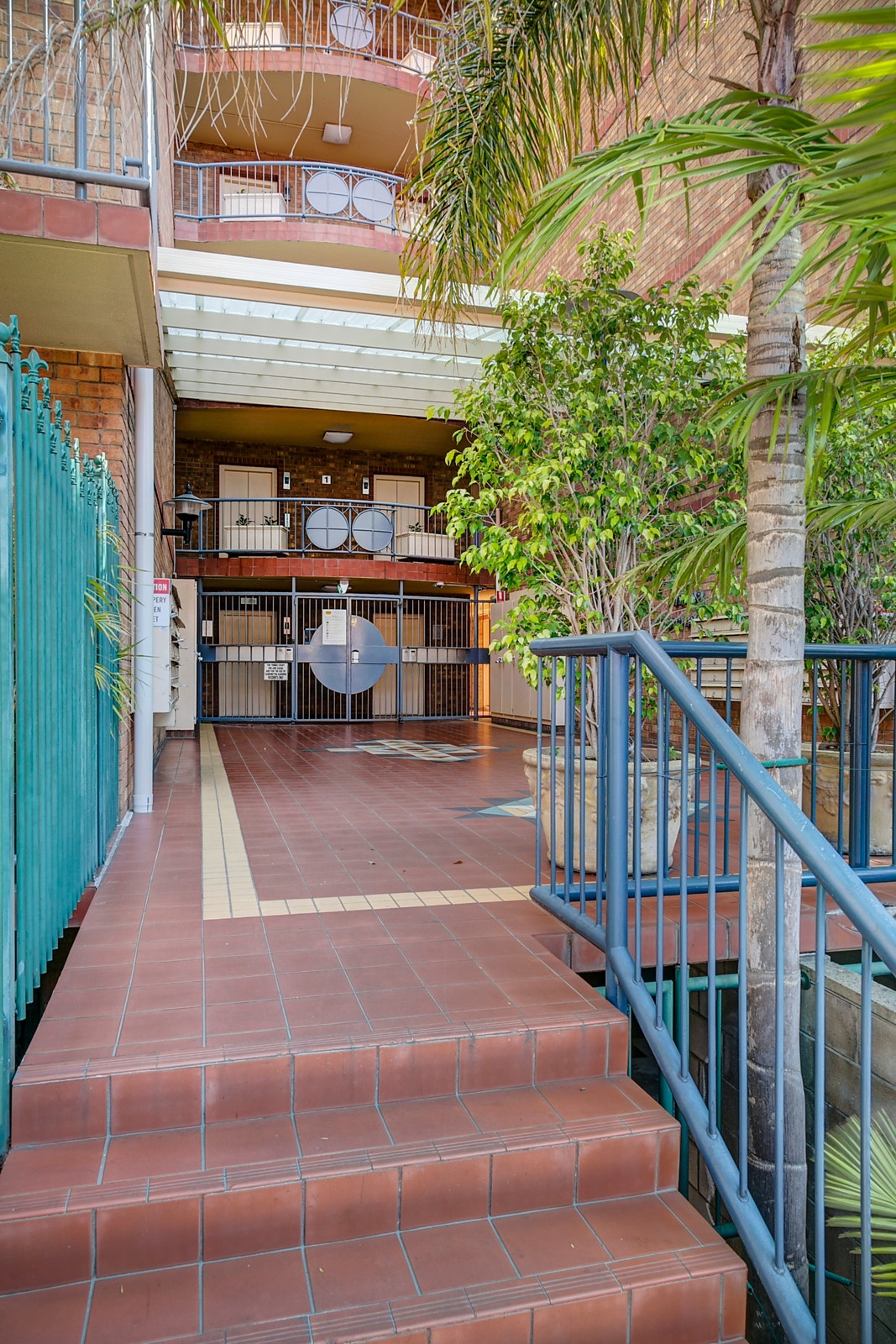Apt 38D/17 Eden Street, Adelaide Sold by Booth Real Estate - image 1